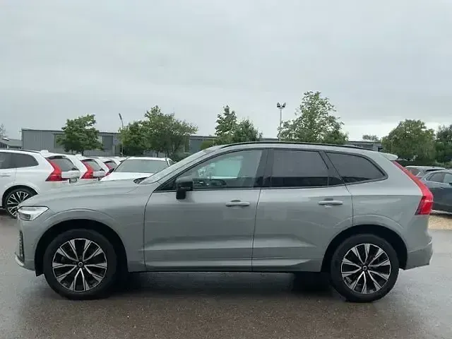Gebraucht Volvo XC60 Plus 197 PS (144 kW) 2024 Vapour grey SUV