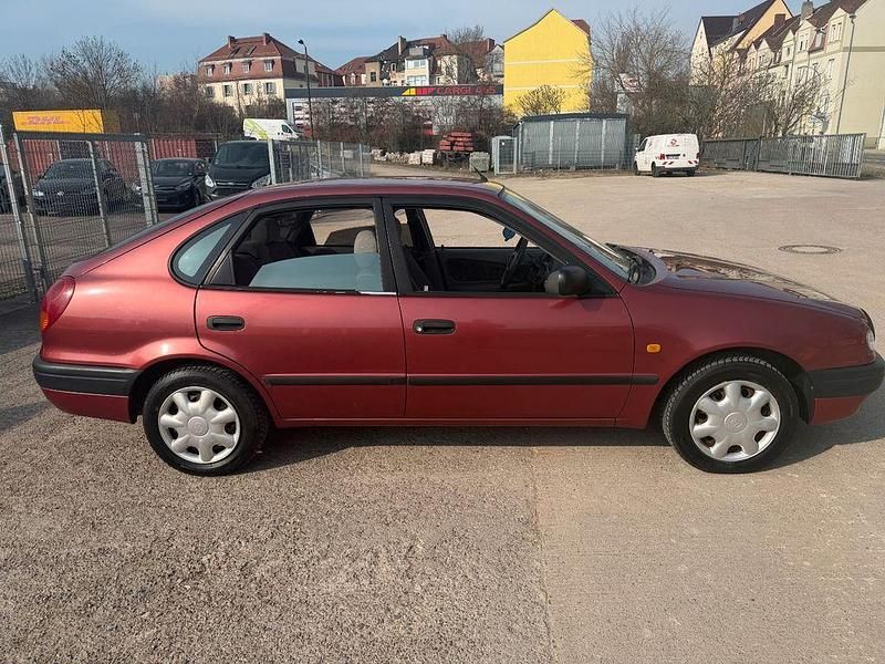 Gebraucht Toyota Corolla 86 PS (63 kW) 1998 Rot Limousine