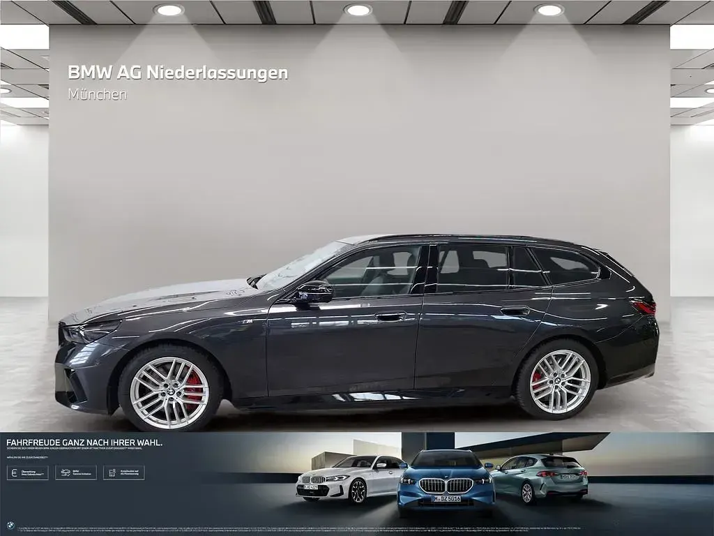 Gebraucht BMW i5 M Sport 442 kW (601 PS) 2025 Grau Kombi
