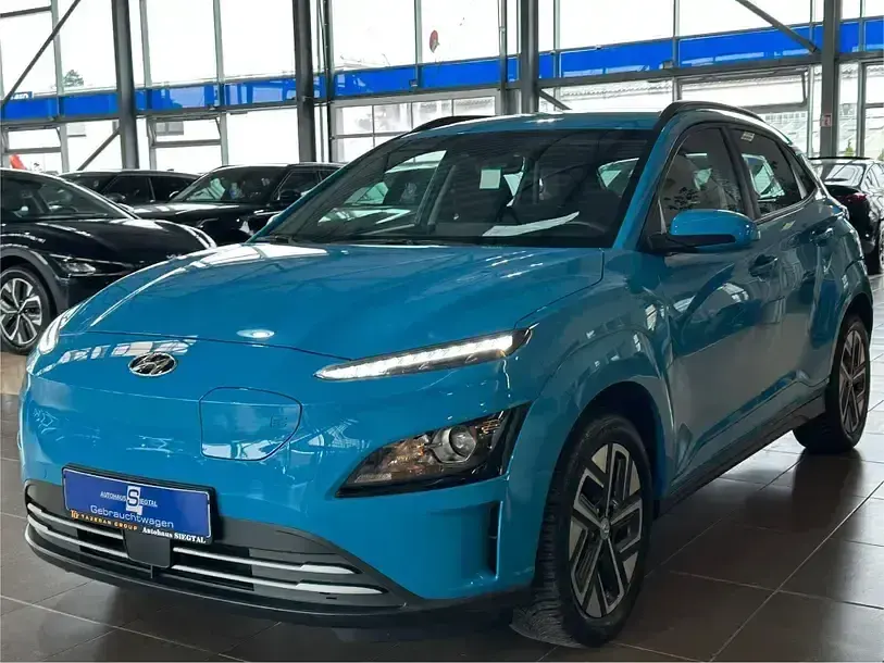 Gebraucht Hyundai Kona Select 100 kW (136 PS) 2023 Blau SUV