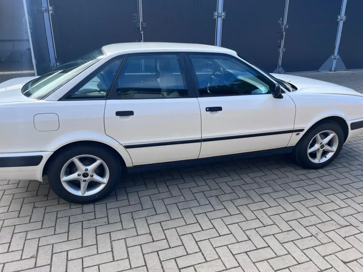 Gebraucht Audi 80 90 PS (66 kW) 1992 Weiß Limousine