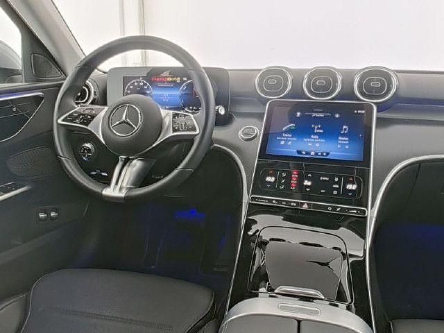 Gebraucht Mercedes C400 Avantgarde 381 PS (280 kW) 2023