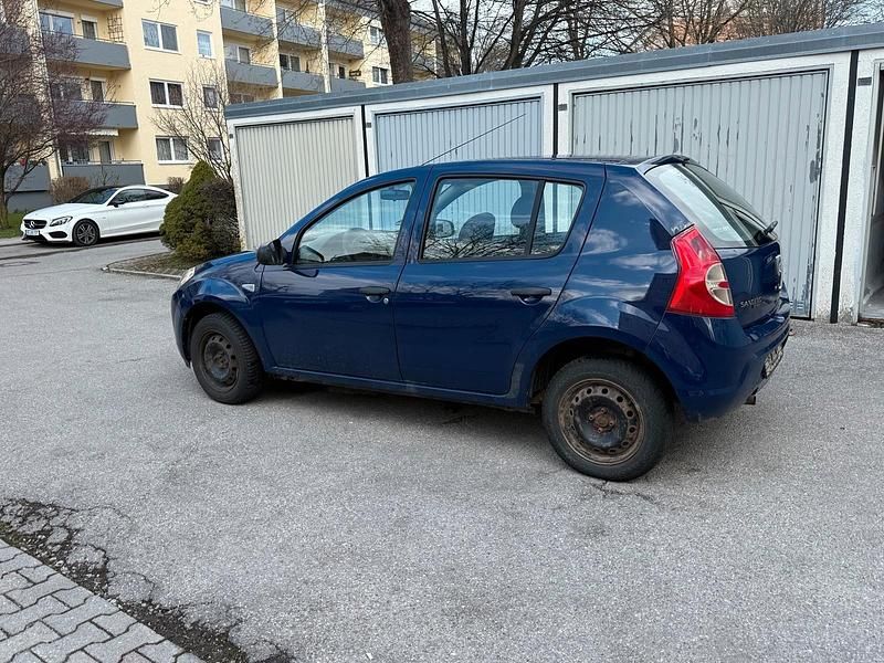 Gebraucht Dacia Sandero 75 PS (55 kW) 2010 Blau Limousine