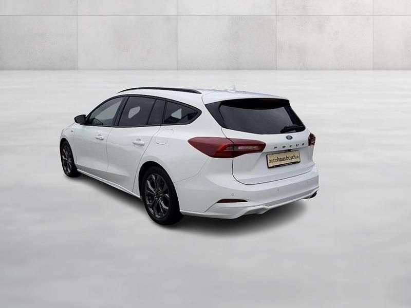 Gebraucht Ford Focus ST-Line X 155 PS (114 kW) 2024 Weiß Limousine