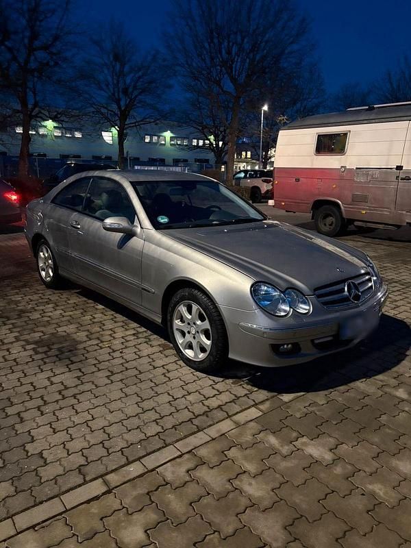 Gebraucht Mercedes CLK200 Elegance 184 PS (135 kW) 2007 Silber Coupé