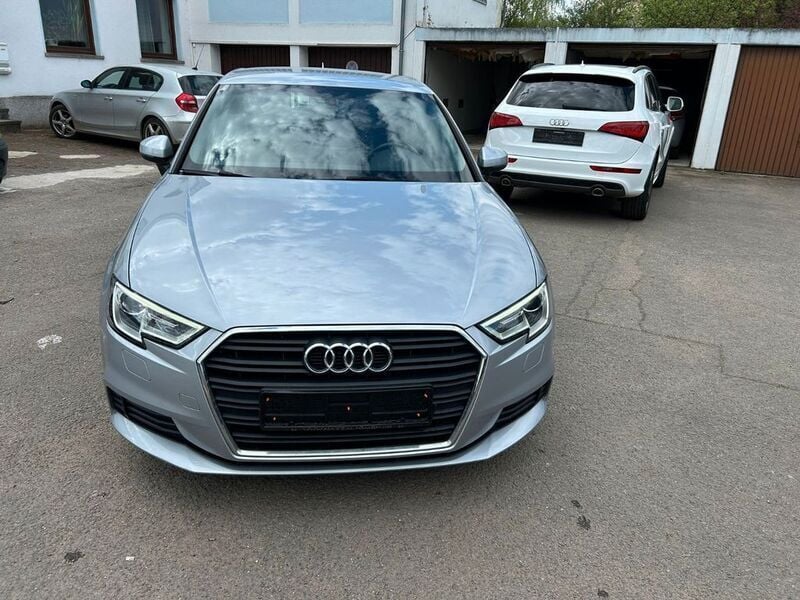 Gebraucht Audi A3 Sport 110 PS (80 kW) 2017 Silber Limousine