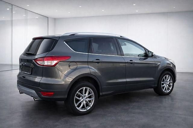Gebraucht Ford Kuga Titanium 150 PS (110 kW) 2016 Grau SUV