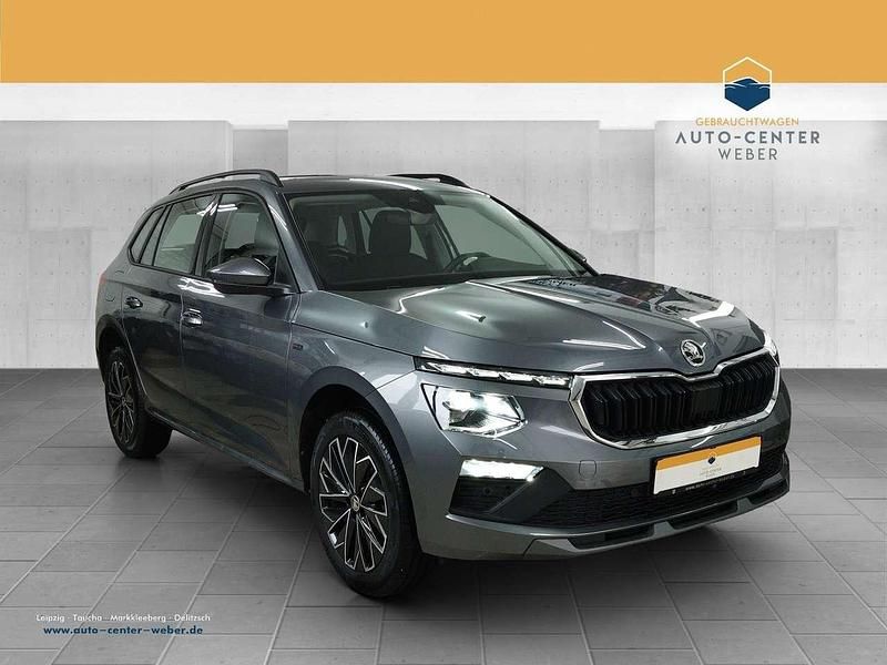 Grau Gebraucht 2024 Skoda Kamiq Drive SUV | 26.590 € (Guter Preis) - Bild 1/4