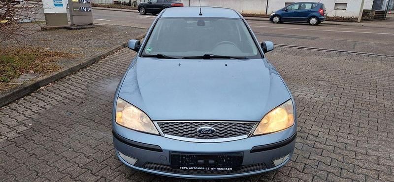 Gebraucht Ford Mondeo Ghia 145 PS (106 kW) 2006 Blau Limousine