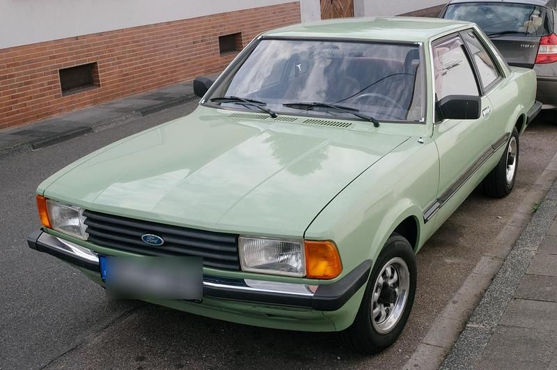 Grün Gebraucht 1980 Ford Taunus Limousine | 7.600 € - Bild 1/4