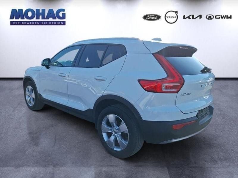 Gebraucht Volvo XC40 Momentum 156 PS (114 kW) 2019 Weiss SUV