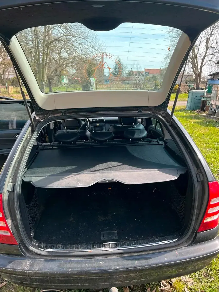 Gebraucht Mercedes C180 143 PS (105 kW) 2004 Schwarz Kombi