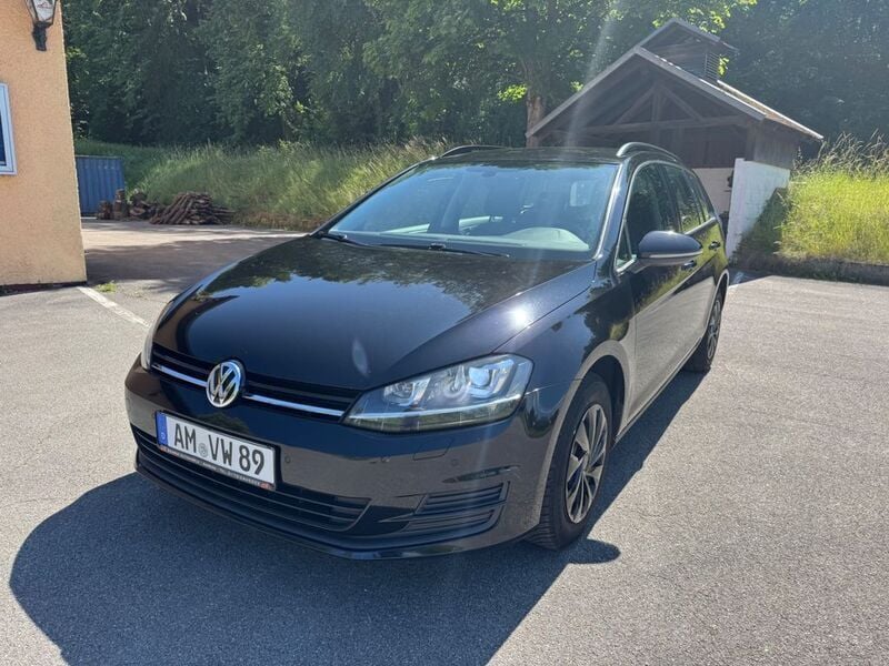Gebraucht 2017 VW Golf VII Comfortline Kombi | 10.400 € (Guter Preis) - Bild 1/4