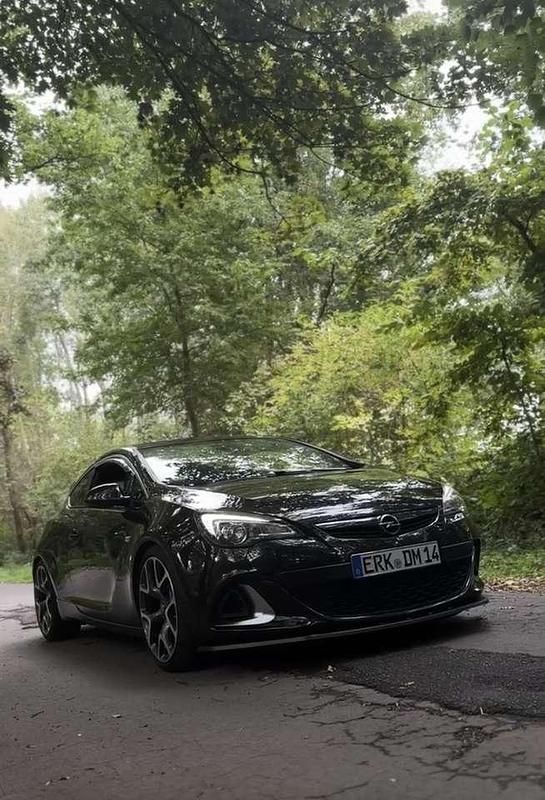 Gebraucht Opel Astra OPC 280 PS (205 kW) 2014 Schwarz Limousine
