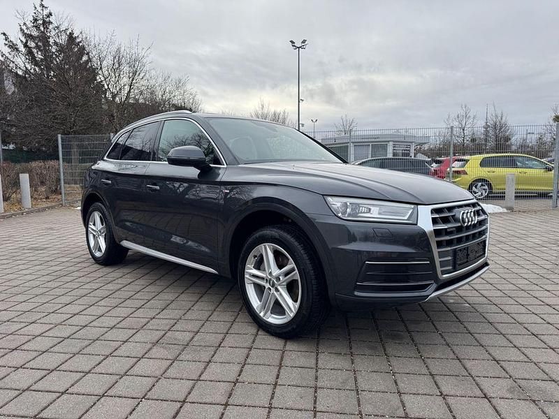 Gebraucht Audi Q5 S-Line 190 PS (139 kW) 2019 Grau SUV