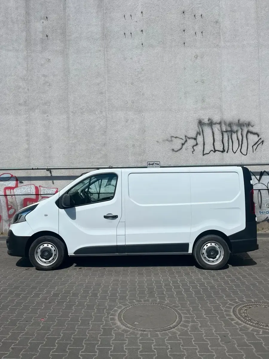 Gebraucht Renault Traffic 95 PS (69 kW) 2019 Weiß Van / Kleinbus