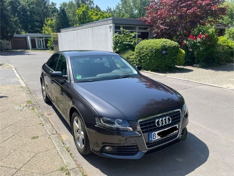 Schwarz Gebraucht 2012 Audi A4 Ambiente Limousine | 8.900 € (Superpreis) - Bild 1/4