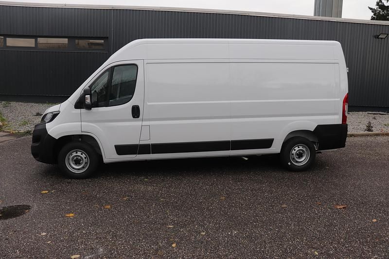 Gebraucht Fiat Ducato 140 PS (102 kW) 2023 Auf anfrage Van