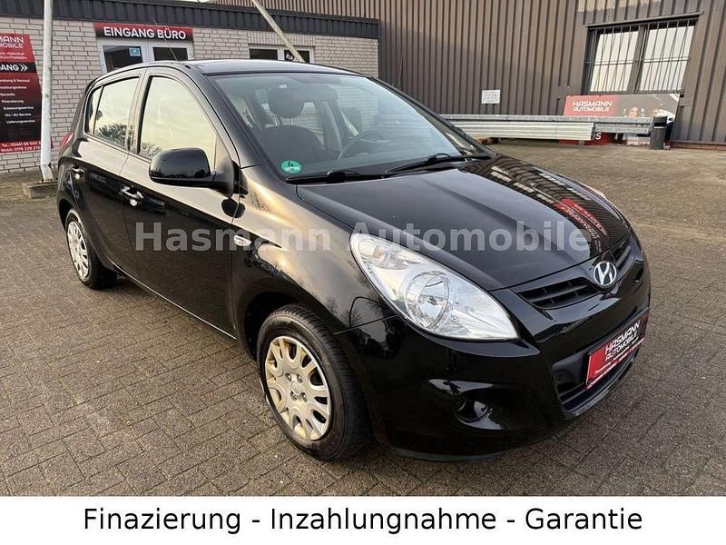 Gebraucht Hyundai i20 Classic 77 PS (56 kW) 2011 Schwarz Limousine