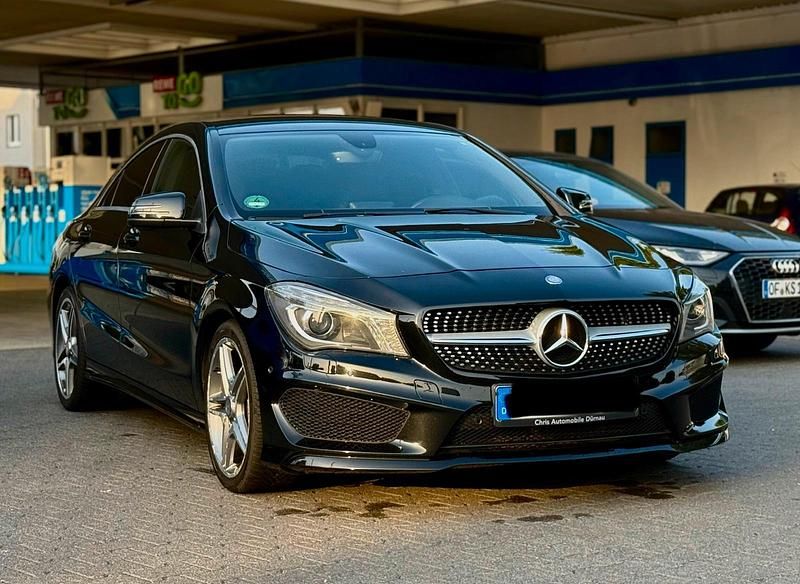 Schwarz Gebraucht 2014 Mercedes CLA220 AMG Limousine | 14.300 € (Fairer Preis) - Bild 1/4
