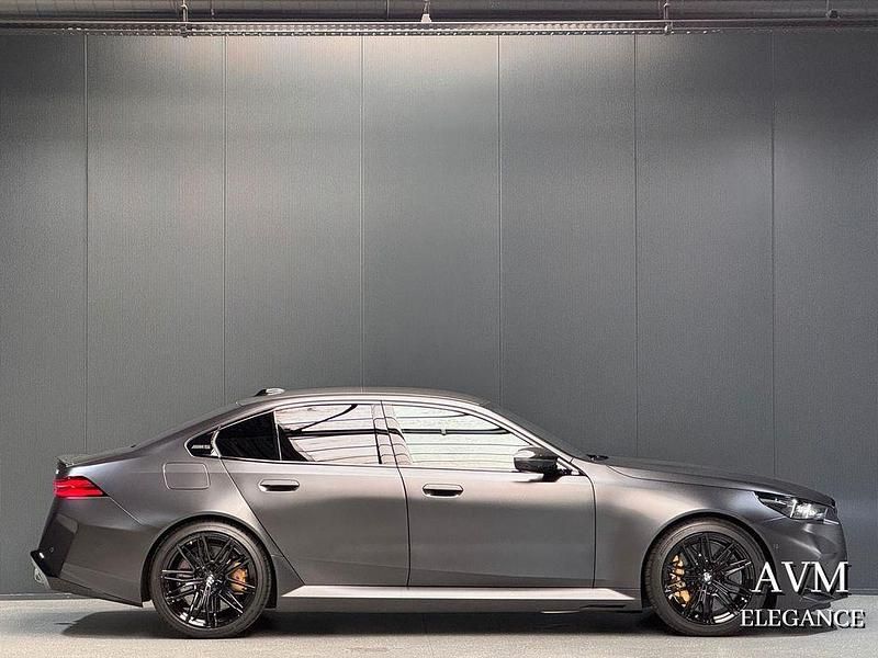 Neu BMW M5 Performance 727 PS (534 kW) 2025 Grau Limousine