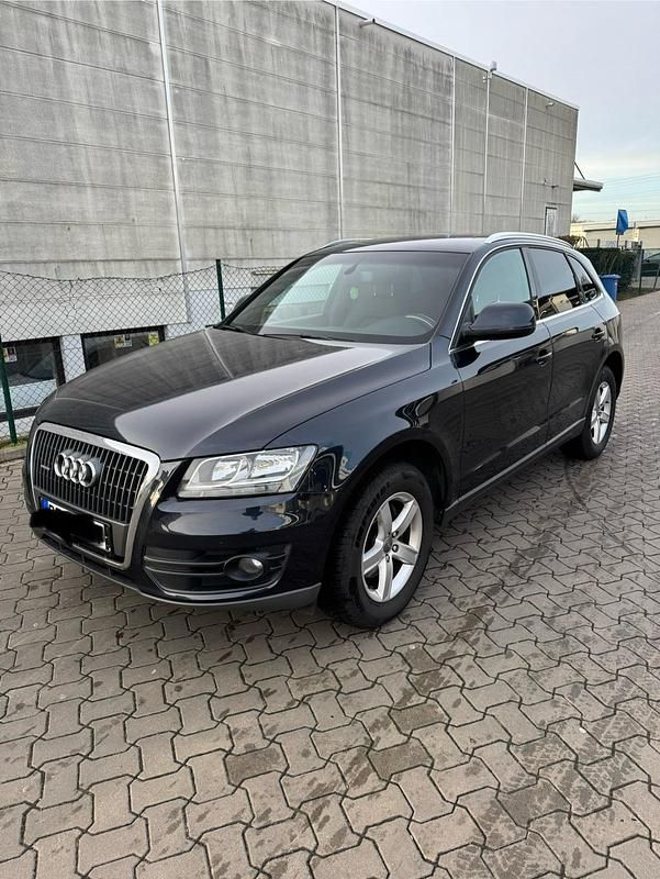 Blau Gebraucht 2012 Audi Q5 SUV | 12.800 € (Etwas zu teuer) - Bild 1/4