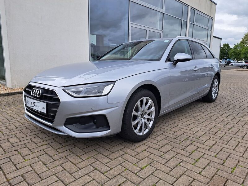 Silber Gebraucht 2023 Audi A4 Kombi | 31.380 € (Fairer Preis) - Bild 1/4