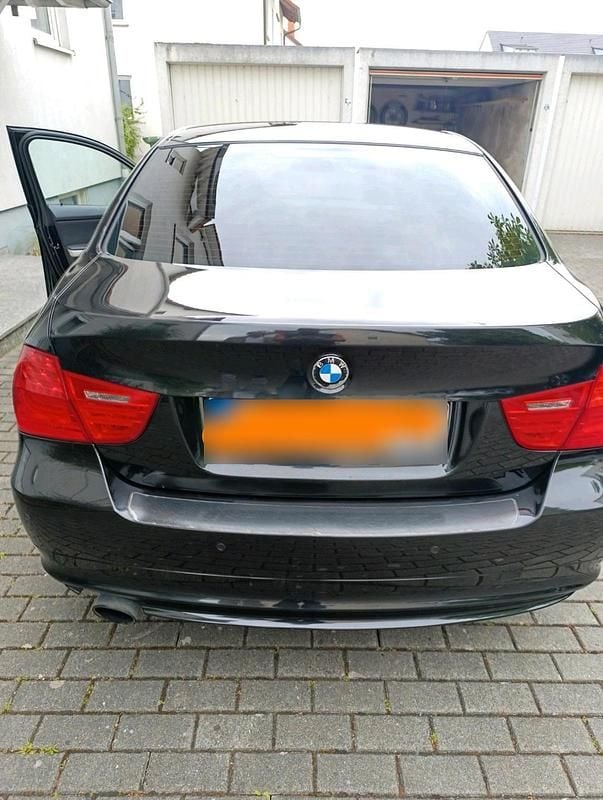 Gebraucht BMW 318 143 PS (105 kW) 2008 Limousine