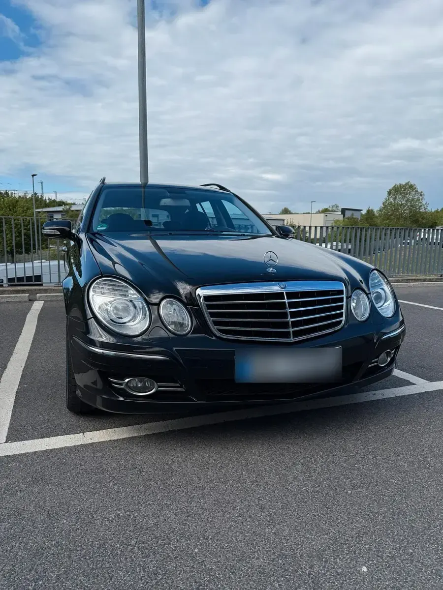 Gebraucht Mercedes E200 Avantgarde 184 PS (135 kW) 2009 Schwarz Kombi
