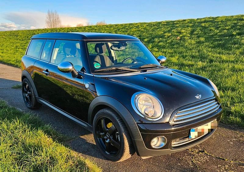 Schwarz Gebraucht 2009 Mini Clubman Kombi | 2.700 € (Guter Preis) - Bild 1/4