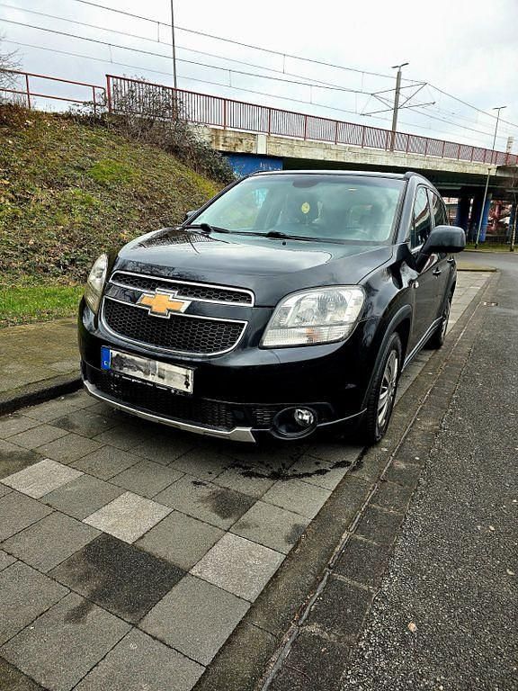 Schwarz Gebraucht 2012 Chevrolet Orlando Van / Kleinbus | 5.500 € (Fairer Preis) - Bild 1/4