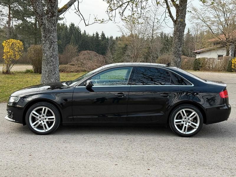 Gebraucht Audi A4 Sport 170 PS (125 kW) 2009 Schwarz Limousine