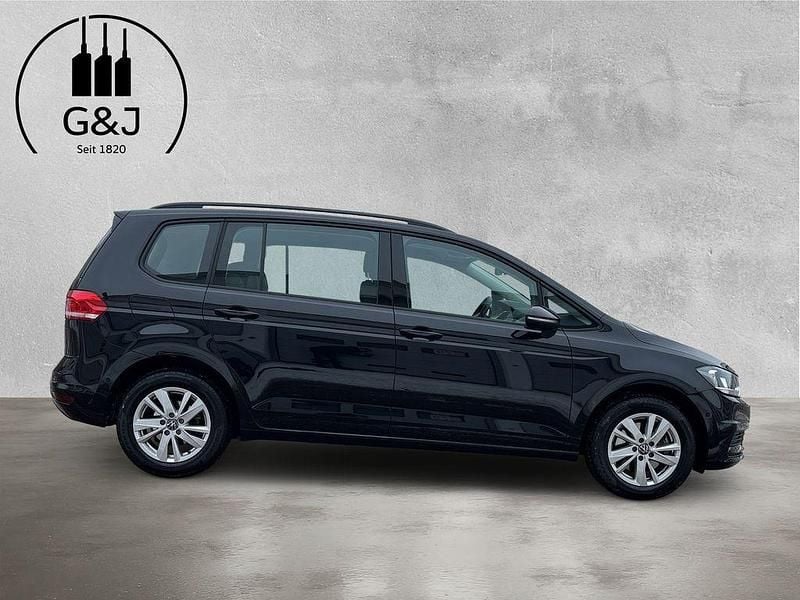 Gebraucht VW Touran 150 PS (110 kW) 2024 Schwarz Van / Kleinbus