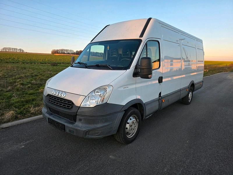 Gebraucht Iveco Daily 126 PS (92 kW) 2014 Weiß