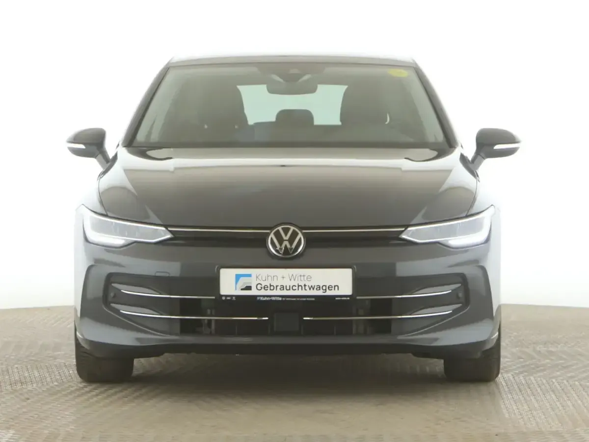 Gebraucht VW Golf VIII Goal 150 PS (110 kW) 2025 Grau Limousine