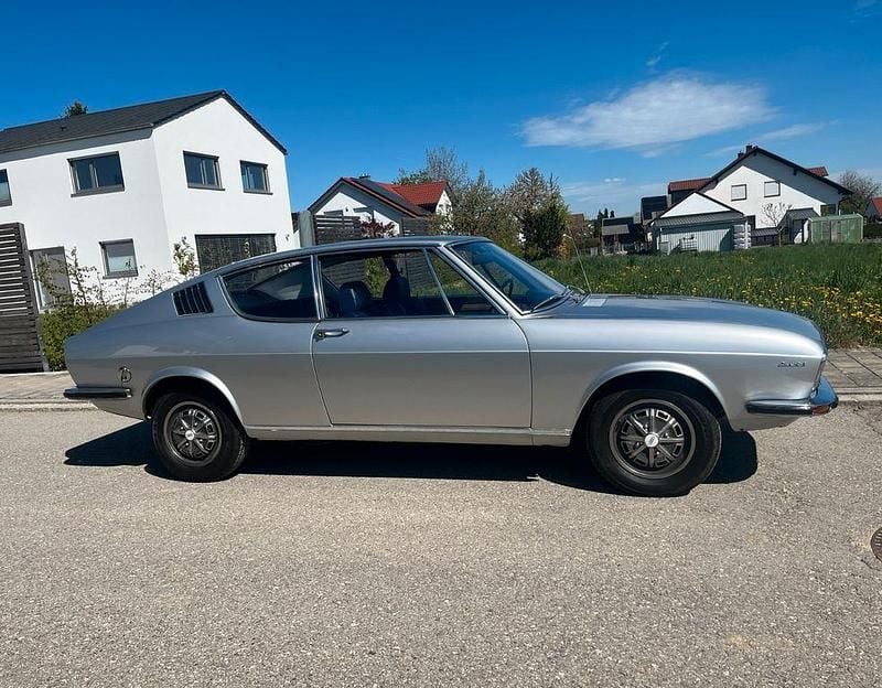 Second-hand Audi 100 116 CP (85 kW) 1971 Argintiu Berlinǎ