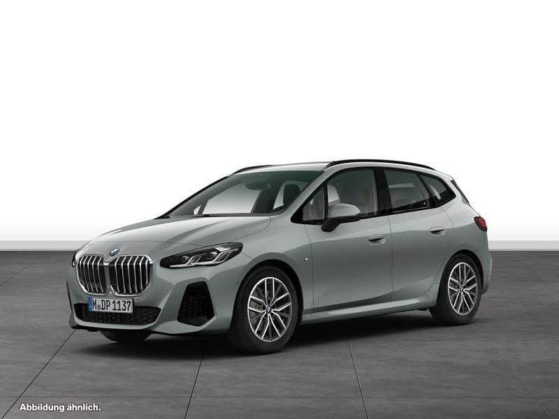 Grau Gebraucht 2025 BMW 220 Active Tourer M Sport Van / Kleinbus | 39.730 € (Fairer Preis) - Bild 1/4