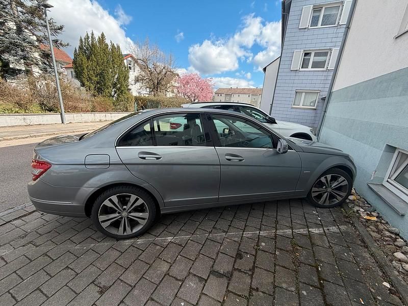 Gebraucht Mercedes C200 184 PS (135 kW) 2009 Grau Limousine
