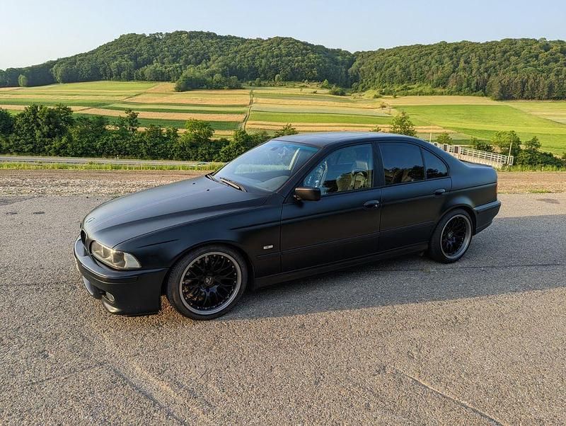 Gebraucht BMW 540 Performance 489 PS (359 kW) 1998 Schwarz Limousine
