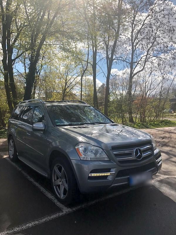 Gebraucht Mercedes GL350 211 PS (155 kW) 2011 Schwarz SUV