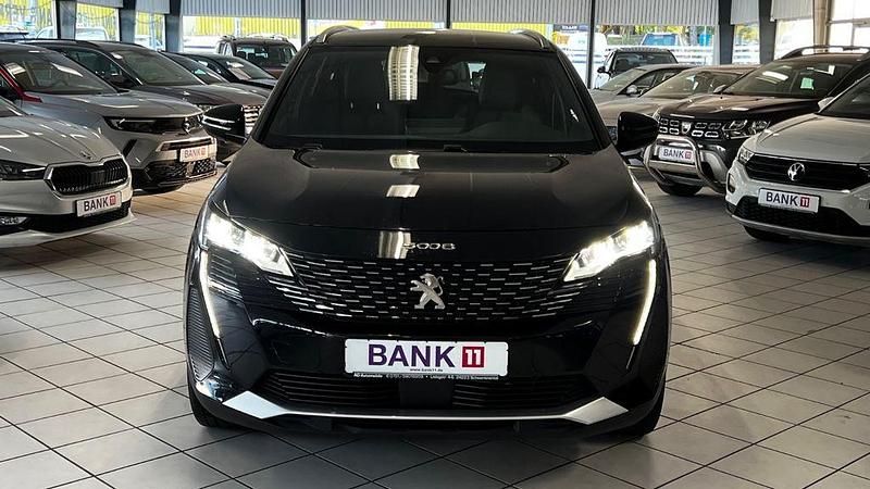 Schwarz Gebraucht 2024 Peugeot 5008 Allure Van / Kleinbus | 31.990 € (Etwas zu teuer) - Bild 1/4