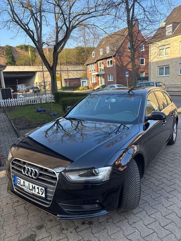 Gebraucht Audi A4 Ambition 143 PS (105 kW) 2012 Schwarz Kombi