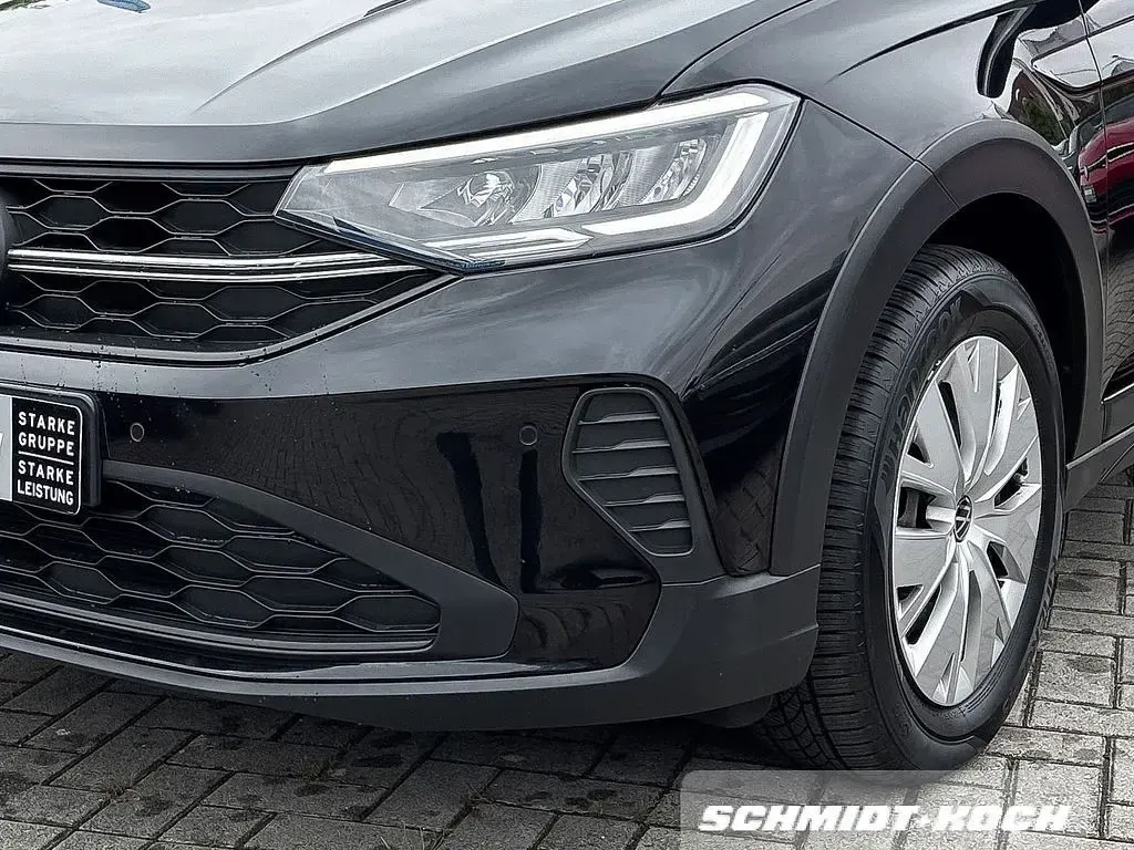 Gebraucht VW Taigo Basis 95 PS (69 kW) 2022 Deep black perleffekt (schwarz) SUV