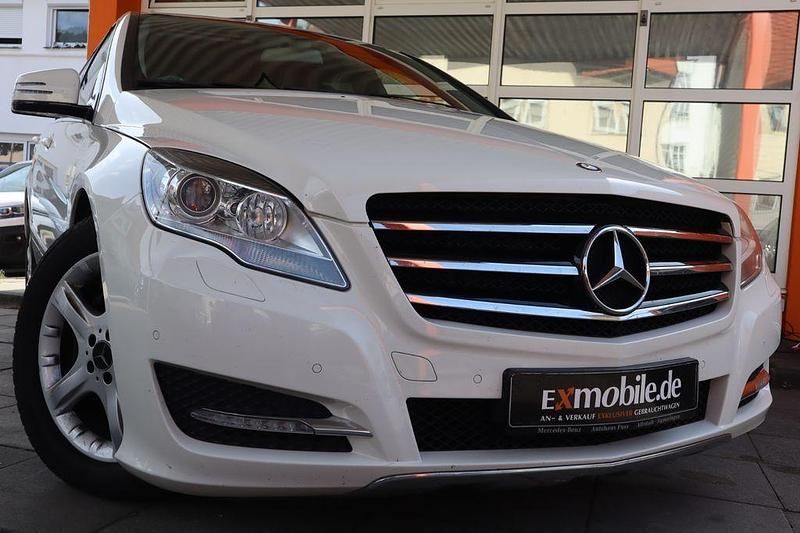 Calcitweiss/zirrusweiss Gebraucht 2012 Mercedes R350 Van / Kleinbus | 12.999 € (Fairer Preis) - Bild 1/4