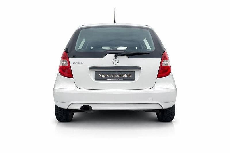 Gebraucht Mercedes A160 Classic 95 PS (69 kW) 2012 Weiß Limousine