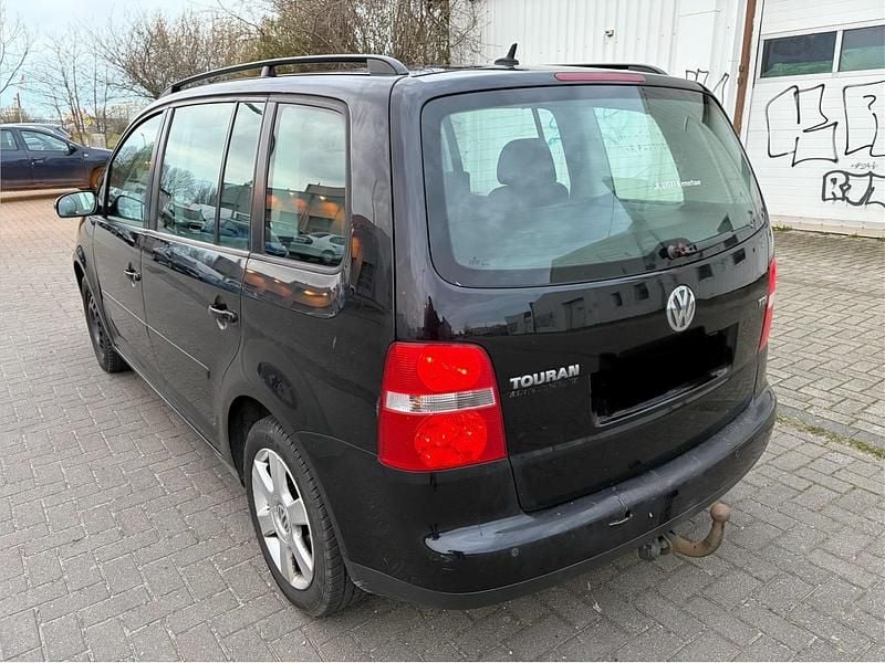 Gebraucht VW Touran 115 PS (84 kW) 2006 Schwarz Van / Kleinbus