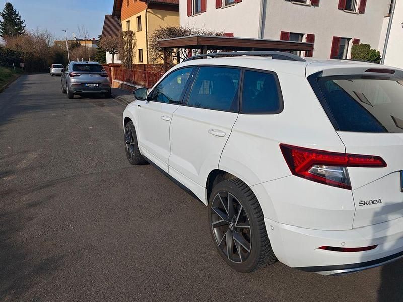 Gebraucht Skoda Karoq SportLine 190 PS (139 kW) 2019 Weiß SUV