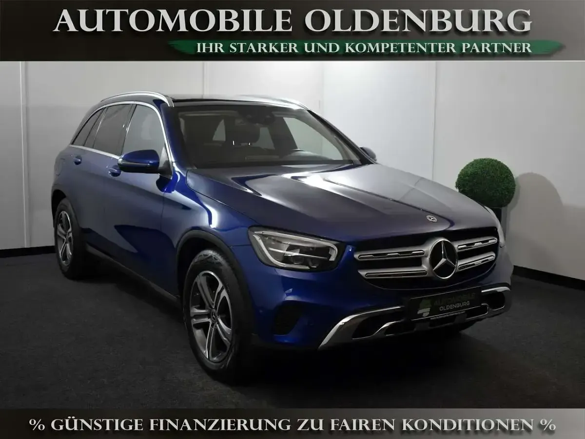 Gebraucht Mercedes GLC220 AMG 194 PS (142 kW) 2021 Blau SUV