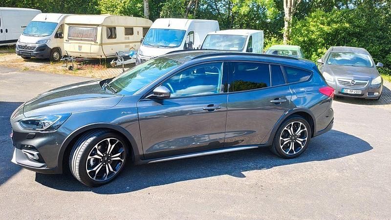 Gebraucht Ford Focus Active 150 PS (110 kW) 2019 Grau Kombi
