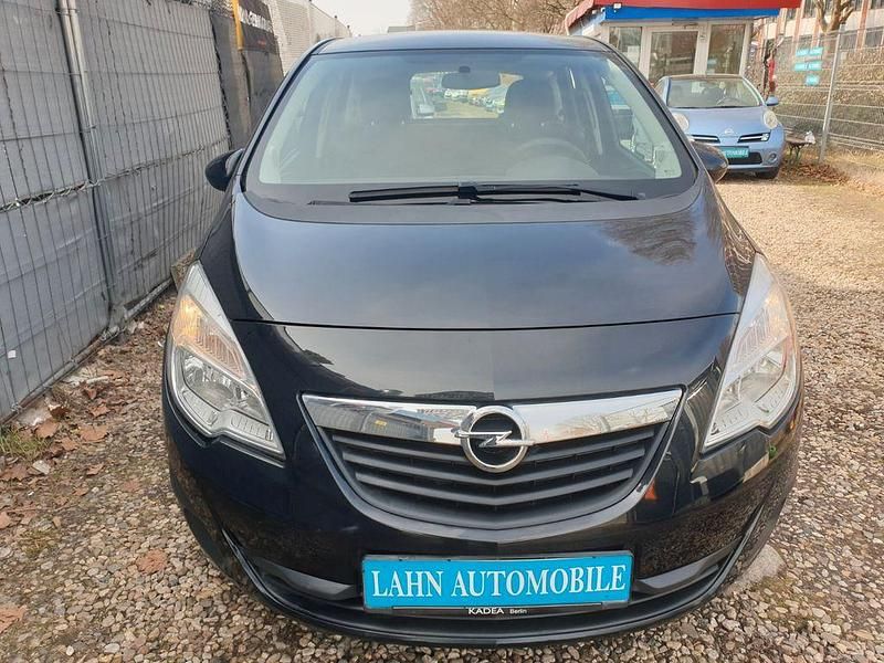 Gebraucht Opel Meriva Selection 101 PS (74 kW) 2012 Schwarz Van / Kleinbus